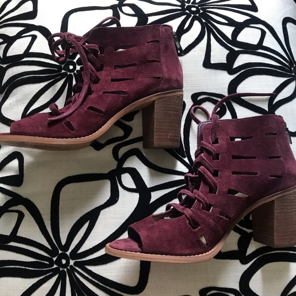 Vince Camuto Shoes - Vince Camuto ‘Tressa’ Lace-Up Peep Toe Bootie